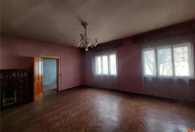 Casă cu 3 camere cu Teren 167 Mp în Central - 4