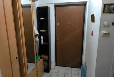 Garsoniera zona Basarabiei - Nicoale Sebe - 1