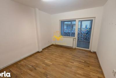 Casă cu 9 camere cu Canalizare în Andrei Mureșanu - 7