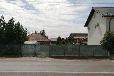 Teren de 1400 mp, în Central - 4