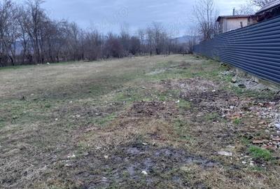 Spațiu comercial, în Răscruci - 2