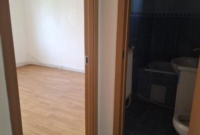 Apartament cu 3 camere decomandat în Central - 7