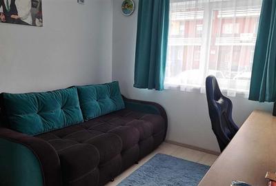 Apartament cu 2 camere decomandat, mobilat în Sânpetru