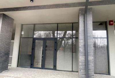Spațiu comercial, de 37 mp, în Ultracentral - 3