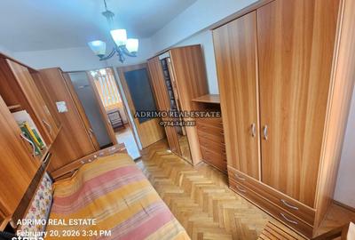 Apartament cu 3 camere semidecomandat în Central - 1