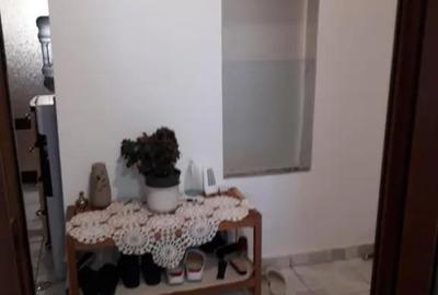 Apartament cu 3 camere decomandat în 2 Moldoveni - 3