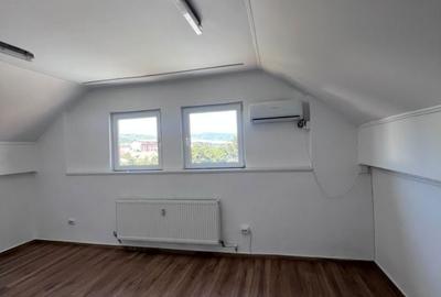Spațiu comercial, de 20 mp, în Central