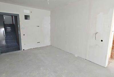 Apartament cu 3 camere decomandat în Între Lacuri - 6