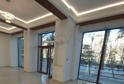 REC3001429 Spatiu comercial de inchiriat central I Bd Unirii - 1