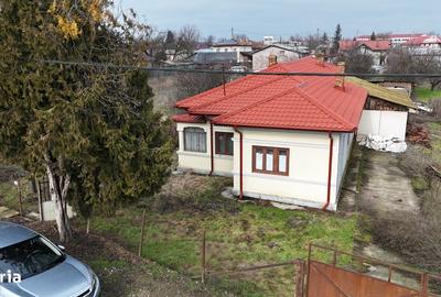 Casă cu 7 camere cu Teren 4500 Mp în Hotarele - 4