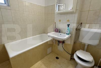 Apartament decomandat cu trei camere si doua bai, zona Iosia - 9