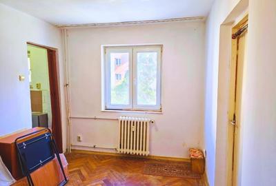 APARTAMENT 3 CAMERE, ETAJUL 1 - ZONA LINISTITA - 3