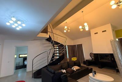 Casă cu 4 camere în Central - 2