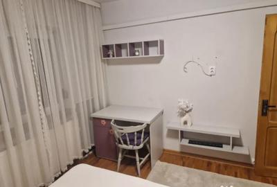 Apartament cu 2 camere decomandat, mobilat în Rovine - 5