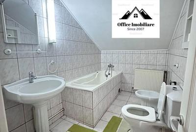 Casă cu 4 camere cu Teren 1640 Mp în Groși - 1