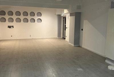 Spațiu comercial, de 70 mp, în Central - 1