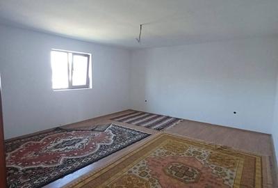 Casă cu 4 camere cu Teren 1130 Mp în Central - 16