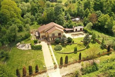 Casă cu Teren 2595 Mp în Calea Caransebeșului