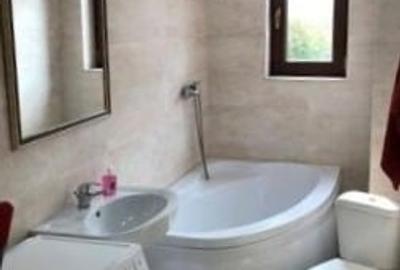 Garsonieră decomandată, mobilată în Central - 4