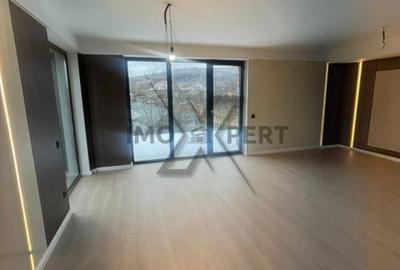 Casă cu 5 camere cu Teren 500 Mp în Baciu - 4