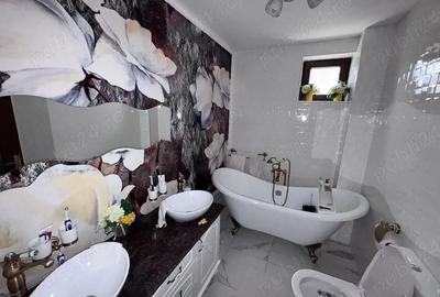 Casă cu 4 camere în Central - 2