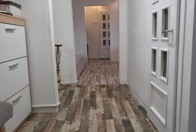 Apartament cu 3 camere semidecomandat, mobilat în Lipovei - 3