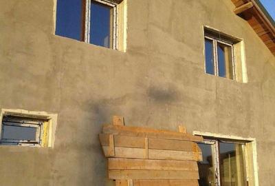Casă cu 3 camere în Huși - 11