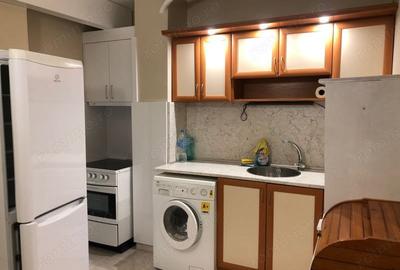 Apartament cu 3 camere în Medicină