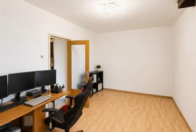Apartament cu 2 camere decomandat, mobilat în Mărgeanului