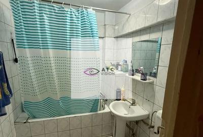 Apartament cu 4 camere decomandat, mobilat în Sebastian - 9