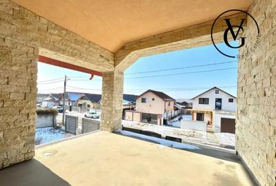 Casă cu 4 camere cu Canalizare în Lumina