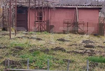 Casă cu 4 camere cu Teren 5450 Mp în Central - 14