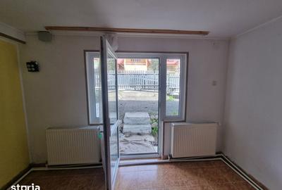 Casă cu Teren 500 Mp în Central - 8