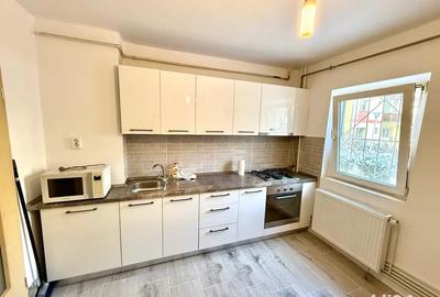 Vand apartament cu 2 camere zona stadion - 2