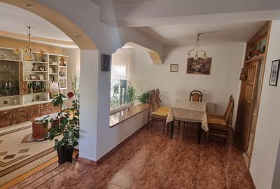 Casa cu etaj zona Bucovina - 4