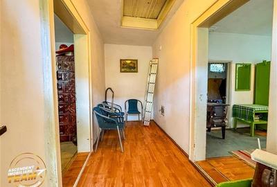 Refugiu cu farmec rustic cu:spatii auxiliare si 1.500 mp teren,Santionlunca,Cova - 5