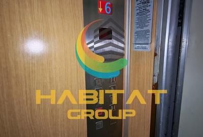 Vânzare Apartament 4 Camere - Disponibil Imediat! - 25