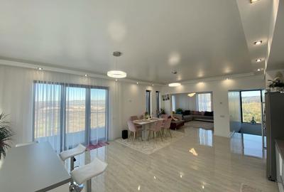 Casă cu 4 camere în Tăuți - 1