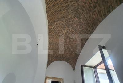 Spatiu comercial, 218 mp utili, Unirea - 1