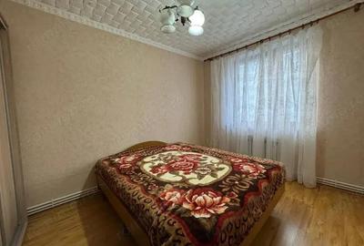 Apartament cu 2 camere în Apărătorii Patriei