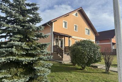 VILA 5 CAMERE,TEREN 560 MP, CAMPULUNG, ARGES - 11