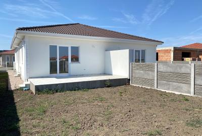 Duplex pe parter langa Timisoara | 3 camere si 2 bai | Perete dublu - 3