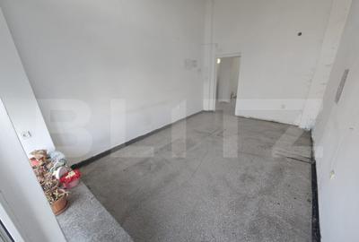 Spa?iu comercial 50 mp, parter, cu vitrina ?i 2 intrari - 5