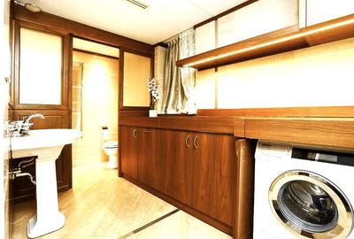 Apartament cu 3 camere semidecomandat, mobilat în P-ța Victoriei - 15