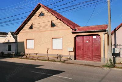 Casa in Petre?ti - 1