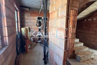 Casă cu 4 camere cu Teren 600 Mp în Chinteni - 5