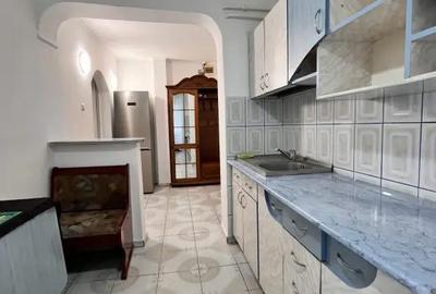 Apartament cu 2 camere decomandat în Galata - 3