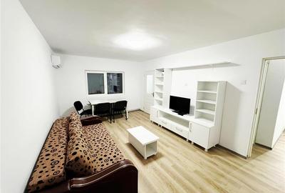 Apartament cu 3 camere semidecomandat, mobilat în Nicolina