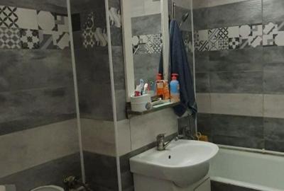 Apartament cu 3 camere decomandat în C5 - 6
