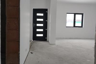 FARA COMISIOANE in Bolintin casa cu 5 camere P+1  asfalt curent 380v canal apa - 19